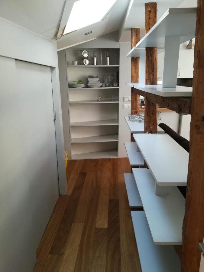 Impresionante Apartamento En Malasana Madrid Exterior photo